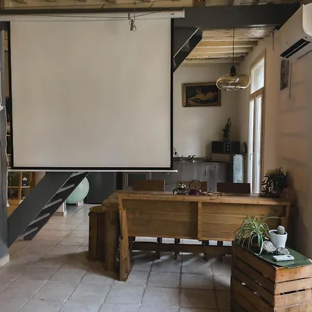 O Saudade - Centre *